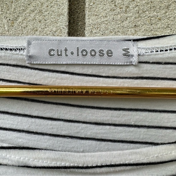 Cut Loose Cotton Blend Boat Neck White Black Stripe 3/4 Sleeve Tee Shirt - Picture 3 of 8